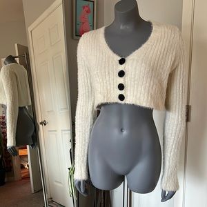 Fuzzy crop sweater BDG